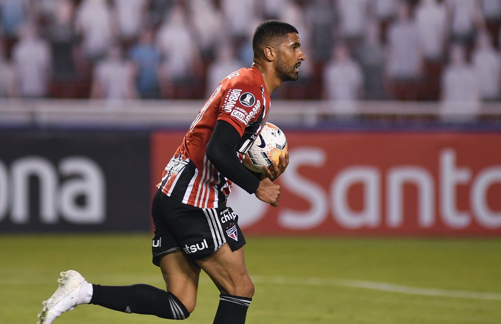 Sport tem interesse em atacante Tréllez de São Paulo