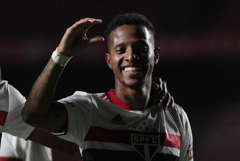 Tchê Tchê tem fase artilheira e diz: “Tenho arriscado mais”