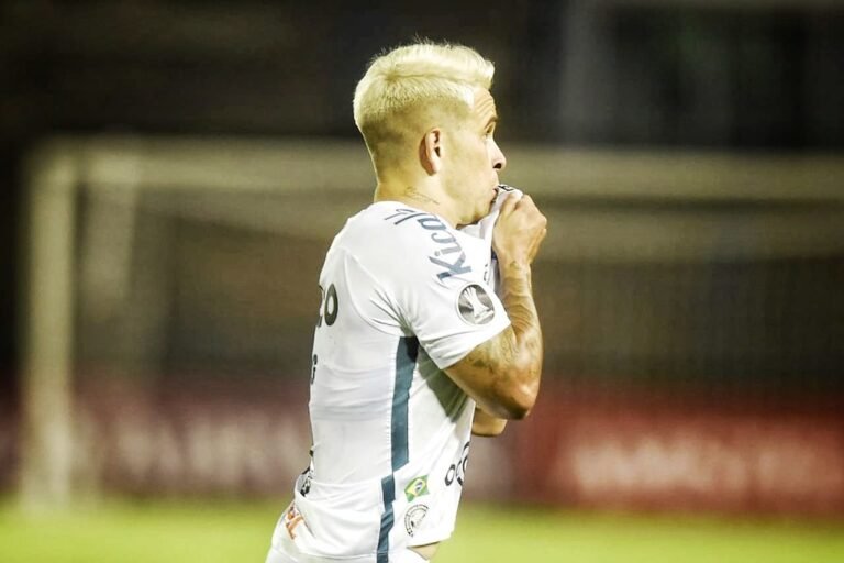 Empate classifica Santos com gol do ‘dono da casa’