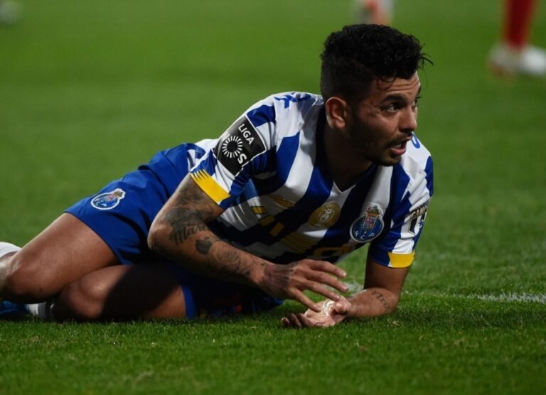 Corona pode recuperar a tempo do jogo contra a Juventus