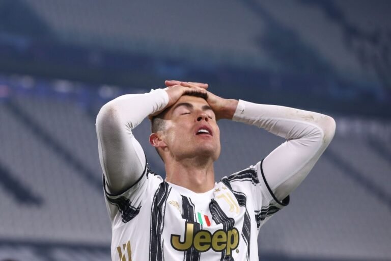 Jornais italianos culpam Ronaldo pela eliminação da Juventus