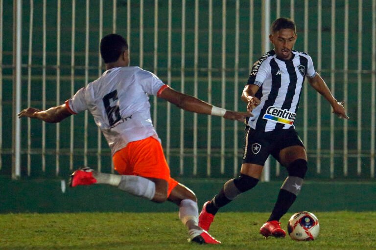 Na emoção! Com viradas nos acréscimos, Botafogo ganha do Nova Iguaçu