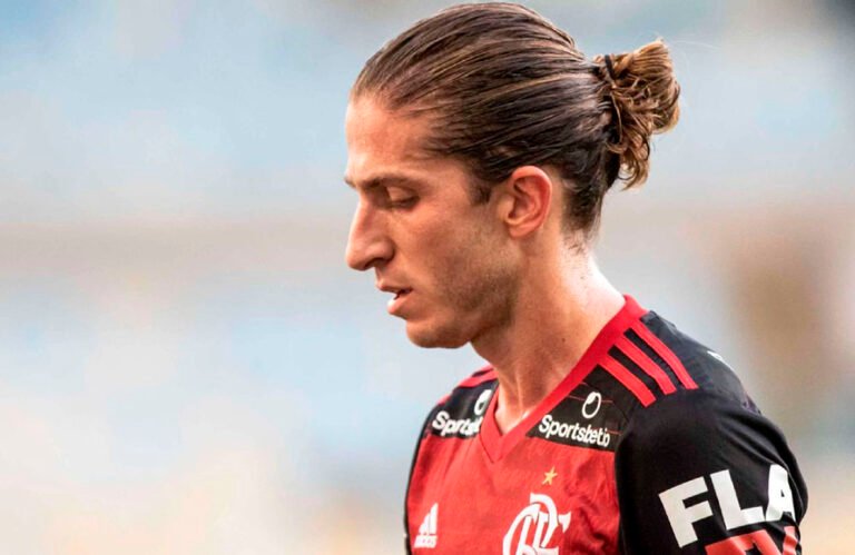 Flamengo inicia conversas para renovar com Filipe Luís