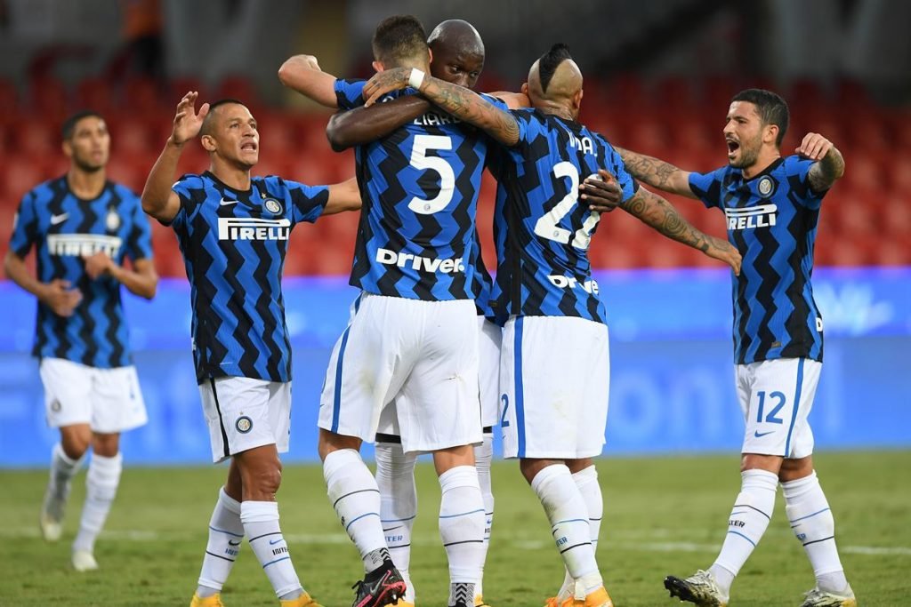 Inter de Milão tem surto de Covid-19 e jogo contra o Sassuolo é adiado