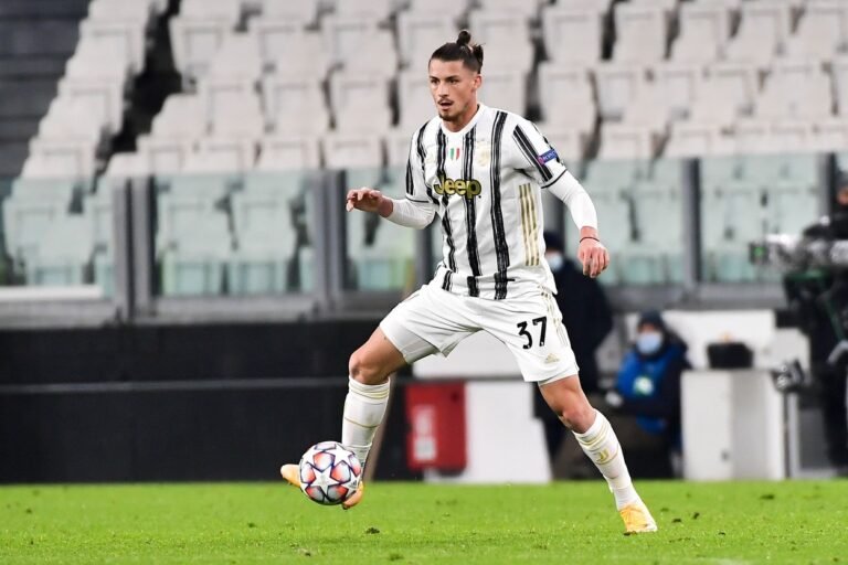 Radu Dragusin pode seguir em direção a Premier League