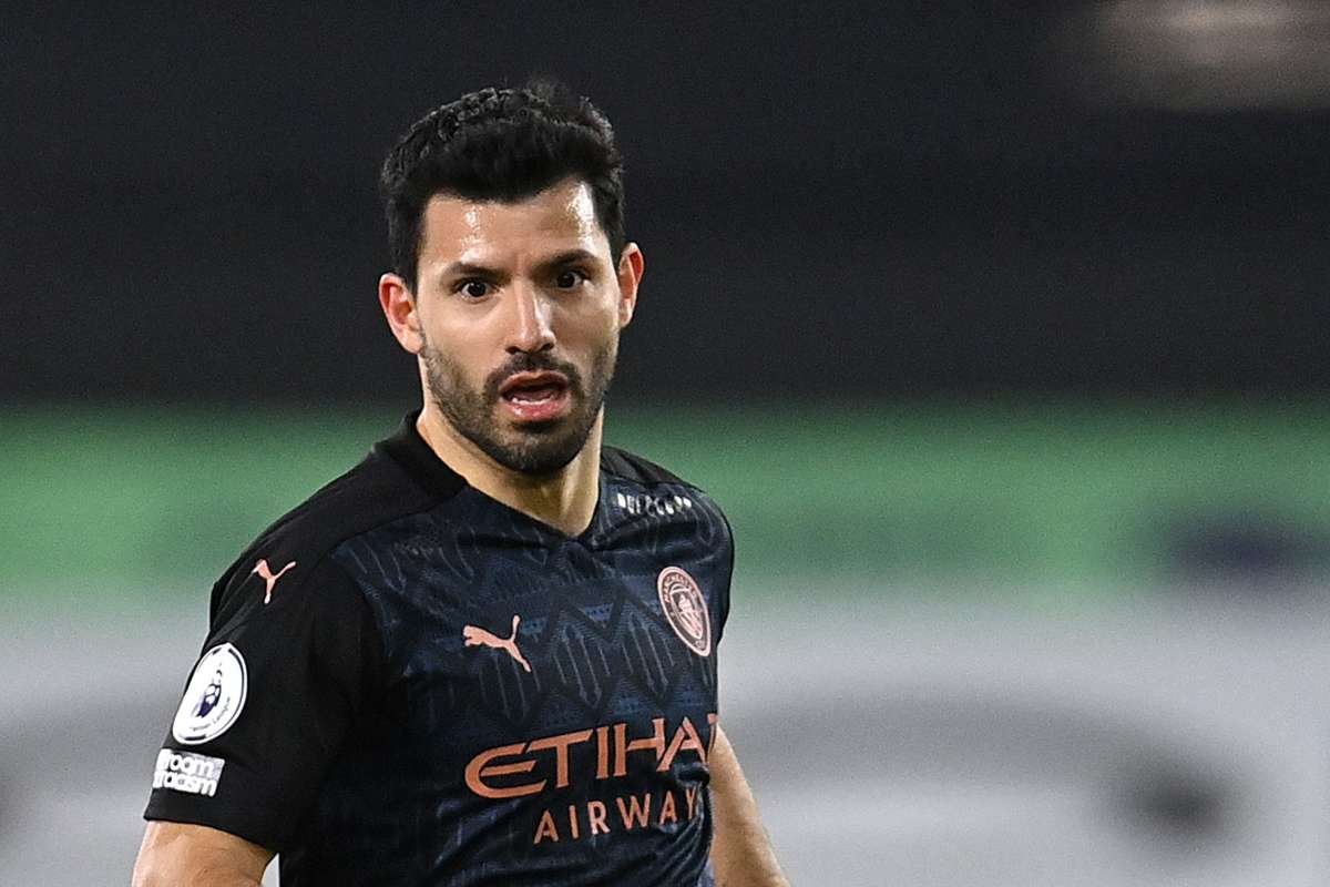 Tem espaço? Torcida do Flamengo pede a contratação de Kun Aguero