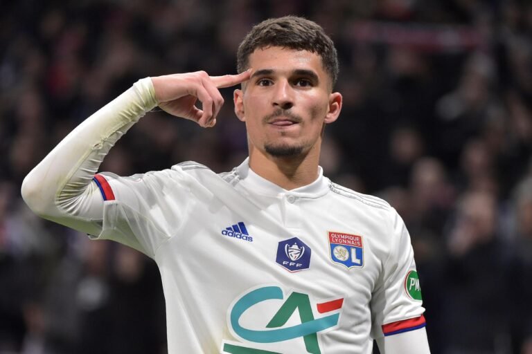 Juve quer oferecer um jogador como moeda de troca por Aouar