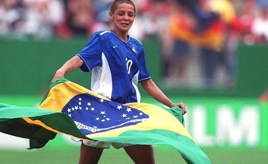 Mulher no futebol é resistência: Dia Internacional da Mulher