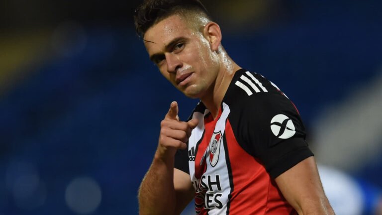 Interesse europeu atrasa negociação entre Grêmio e Borré