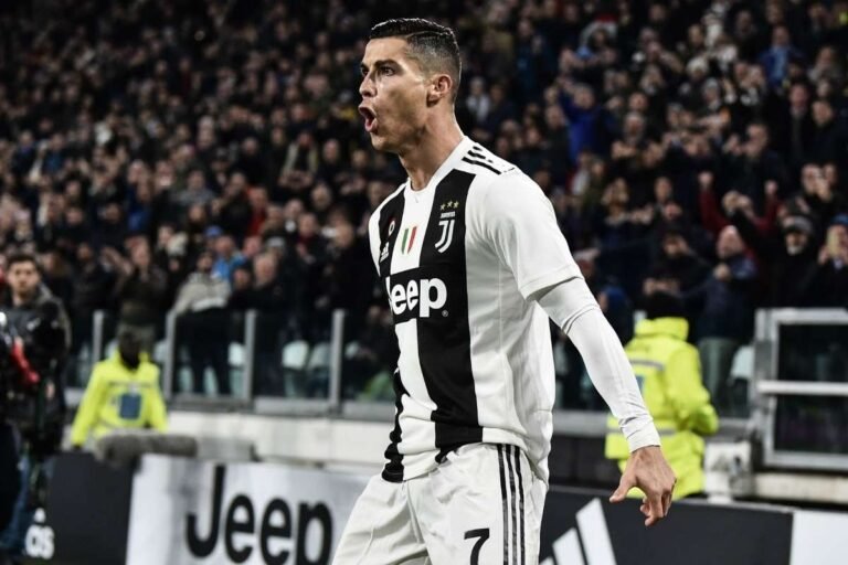 A renovação de Cristiano Ronaldo fará a Juventus vender uma dos seus principais jogadores