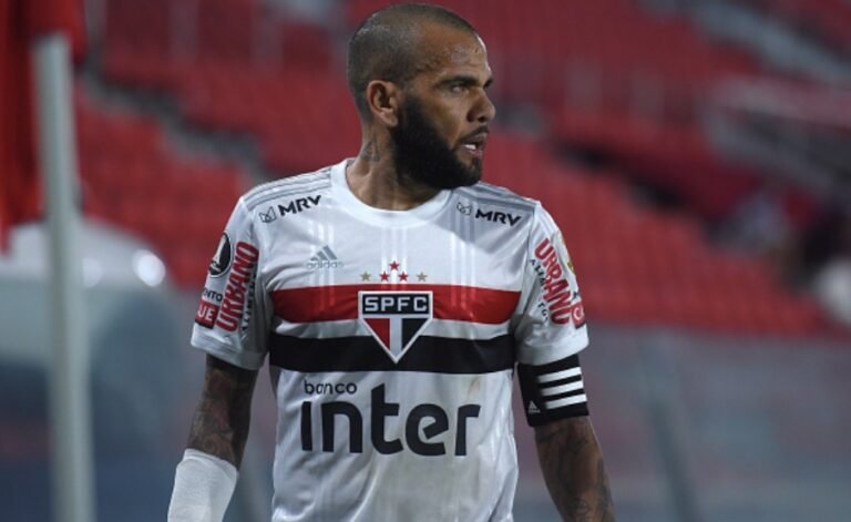 São Paulo quer parcelar dívida de R$ 12 milhões com Daniel Alves