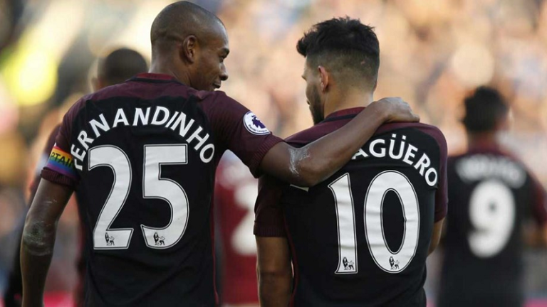 Manchester City confirma saídas de Aguero e Fernandinho na próxima janela de transferências
