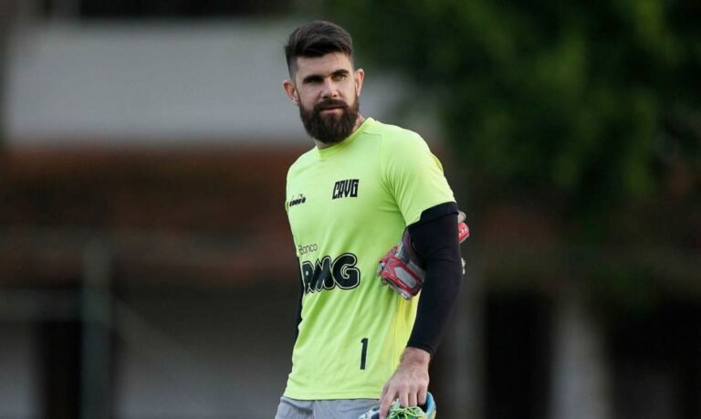 Fernando Miguel é emprestado ao Atlético-GO