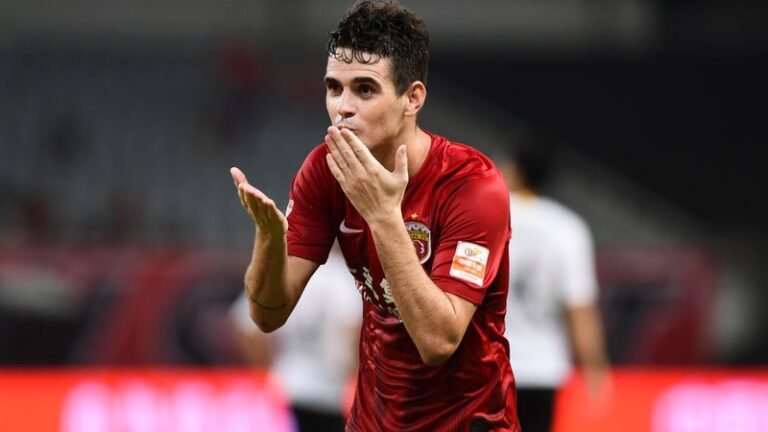 Oscar almeja encerrar sua carreira no Chelsea