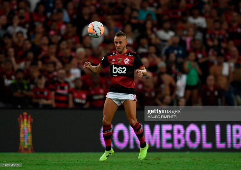 Flamengo é a preferência do lateral Rafinha