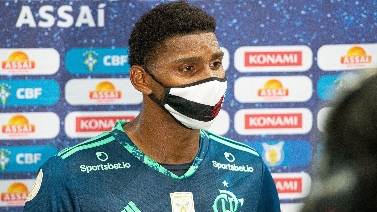 Flamengo encaminha venda de Hugo Souza para o Ajax, diz jornalista