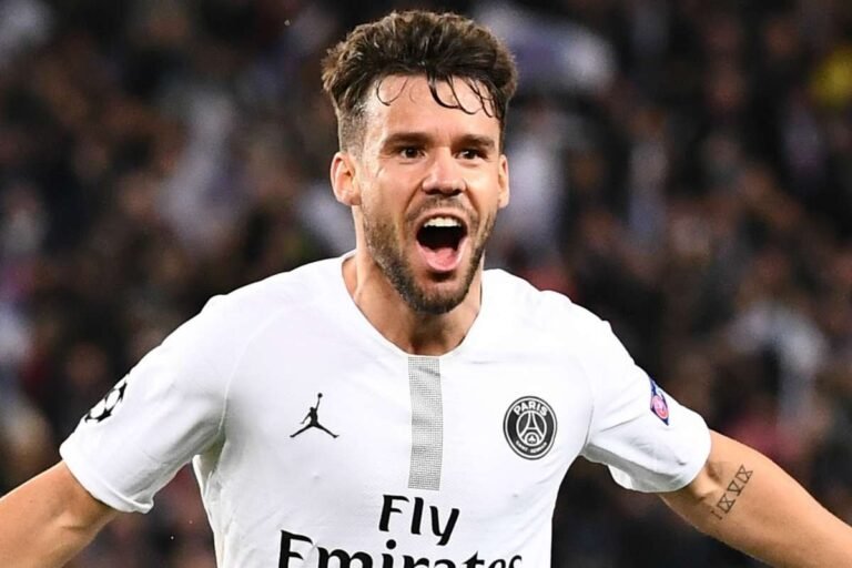 Bernat seguirá no Paris Saint-Germain