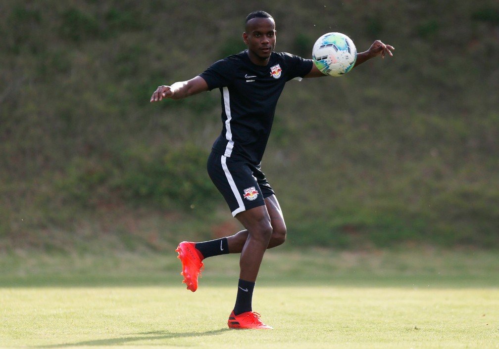 RB Bragantino irá exercer opção de compra por Helinho