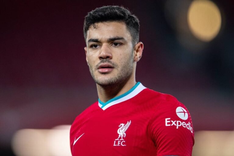Liverpool deseja compra definitiva de Ozan Kabak