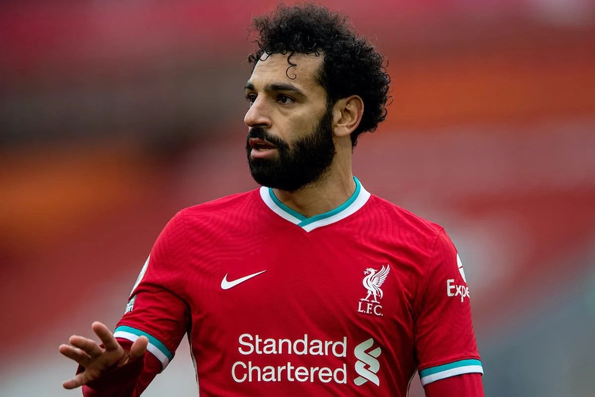 PSG busca a contratação de Salah para substituir Mbappé