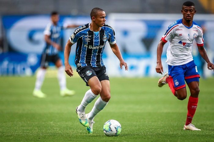 Volta de lateral e sem os zagueiros titulares: confira os relacionados do Grêmio para o jogo contra o Novo Hamburgo