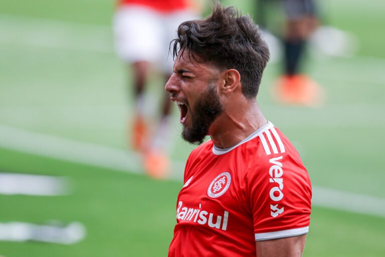 Após cumprir cláusula no contrato, Yuri Alberto ganha aumento salarial no Inter