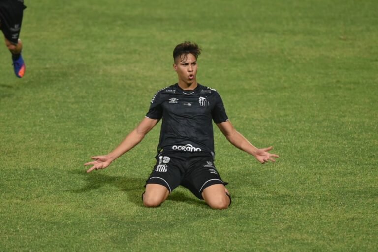 PROPOSTA INDECENTE? Kaio Jorge é procurado novamente pela Juventus/ITA e quer levar o jogador a custo zero