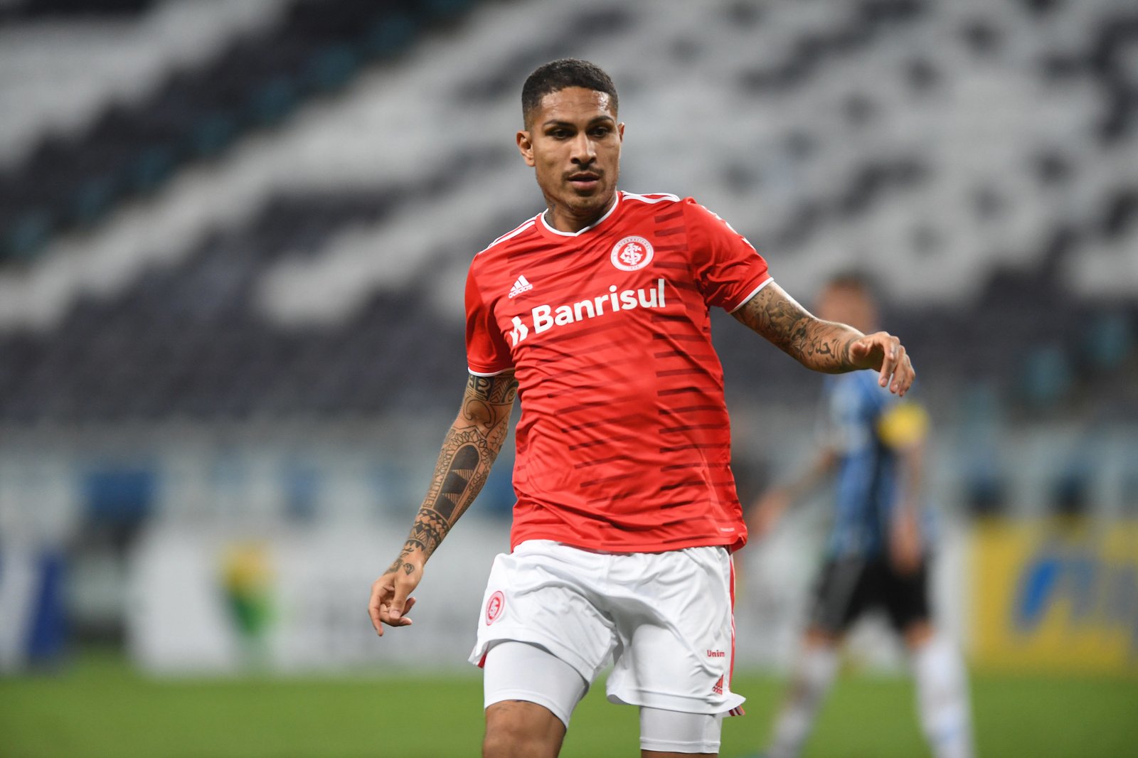 Paolo Guerrero completa 18 jogos sem marcar em clássicos