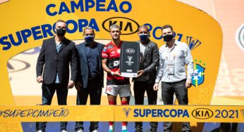 Arrascaeta, melhor jogador da Supercopa, ganha carro de R$ 200 mil