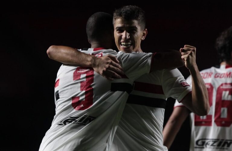 São Paulo vê ataque funcionar após dependência de dupla em 2020