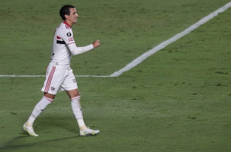 Agora com Crespo, Pablo tem o melhor inicio de temporada desde que chegou ao clube