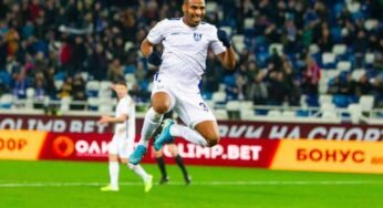 Na Rússia, atacante brasileiro comemora gol e mira acesso para primeira divisão