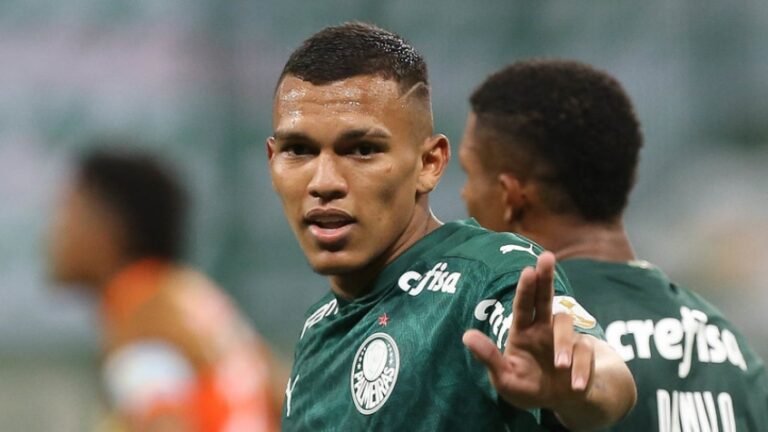 Palmeiras tenta acabar com lesões de Veron e crê em retorno de alto nível