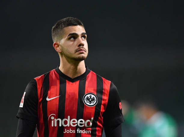 Manchester United é favorito para levar André Silva