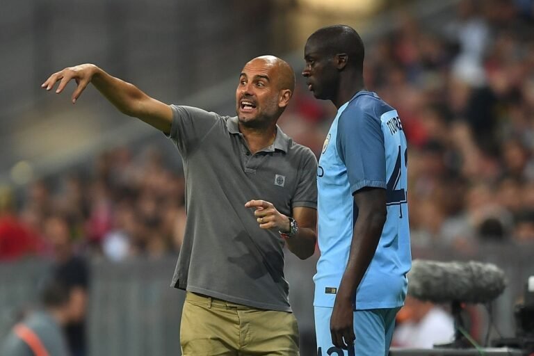 Yaya Touré acusou Guardiola de racismo, mas tentou pedir desculpa