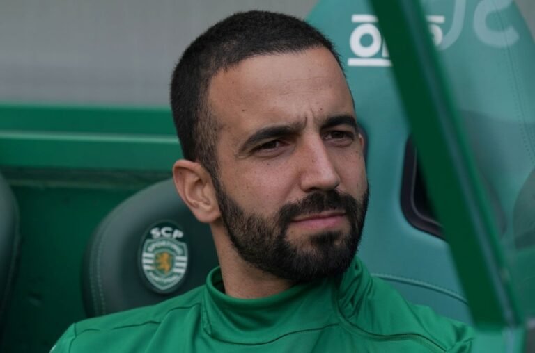 Rúben Amorim responde críticos com ironia: ‘O pior Sporting da temporada contínua invencível’