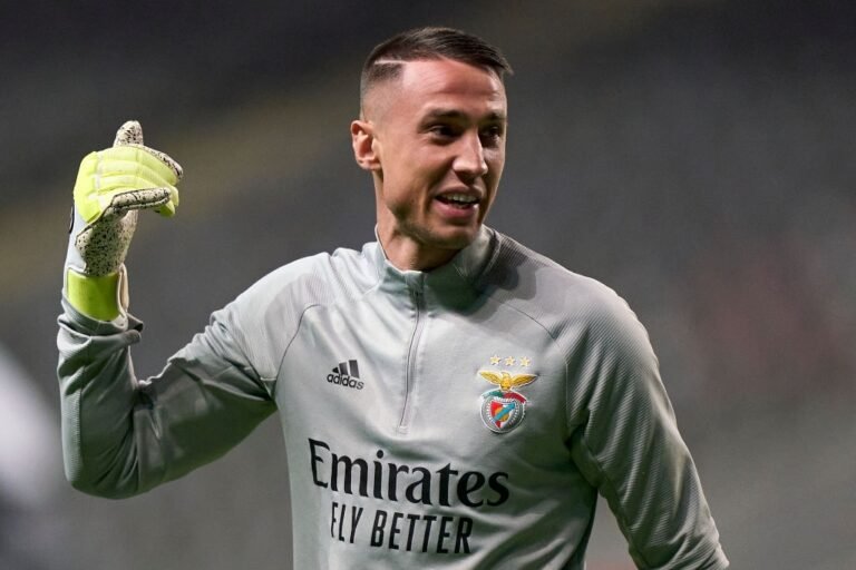 Vlachodimos na lista do Borussia Dortmund