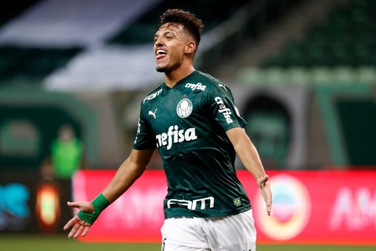 Juventus briga com três gigantes europeus pela contratação de Gabriel Menino