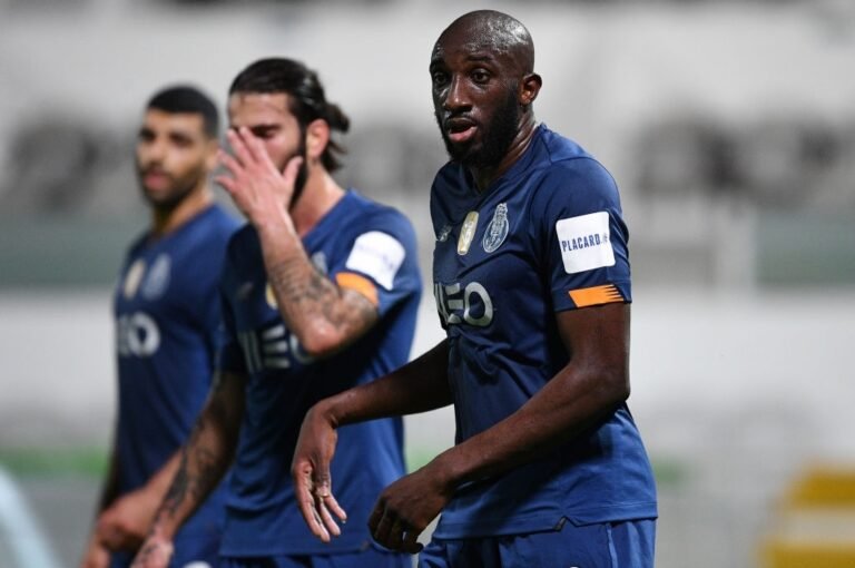 Porto tropeça contra o Moreirense e complica-se no Campeonato Português