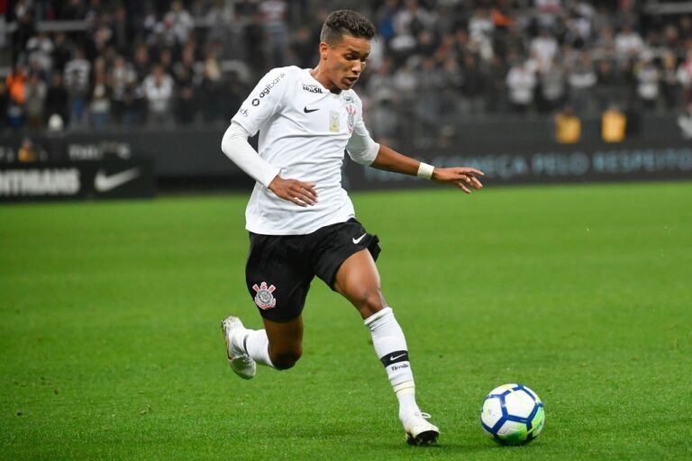 5 maiores vendas da história do Corinthians
