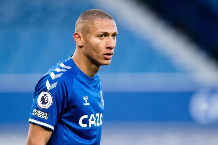 Everton pode vender Richarlison por valores ‘abaixo do esperado’; Tottenham segue interessado