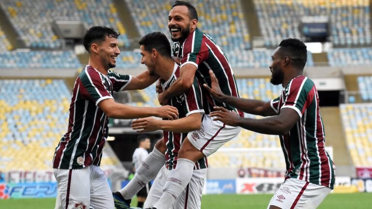 Sem John Kennedy, Fluminense divulga lista de relacionados para partida contra o River