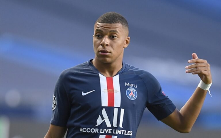 Mbappé está perto de ser artilheiro do Campeonato Francês pelo terceiro ano seguido