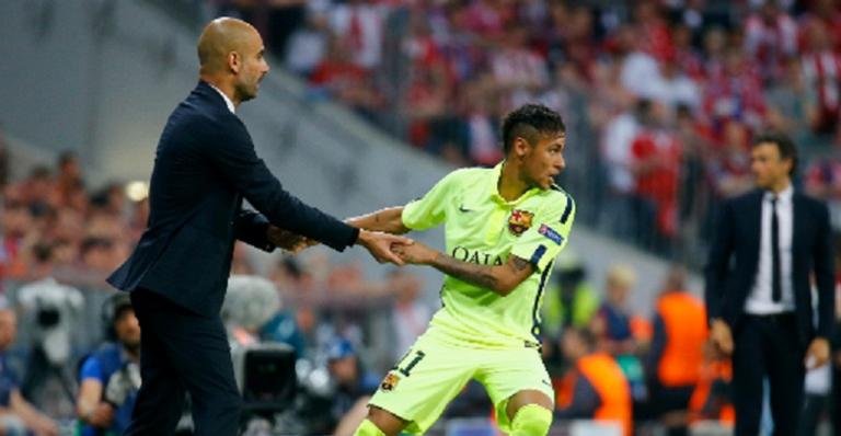 Guardiola rasga elogios a Neymar antes de City x PSG: “É um prazer vê-lo”