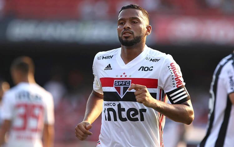 Reinaldo pode deixar o São Paulo
