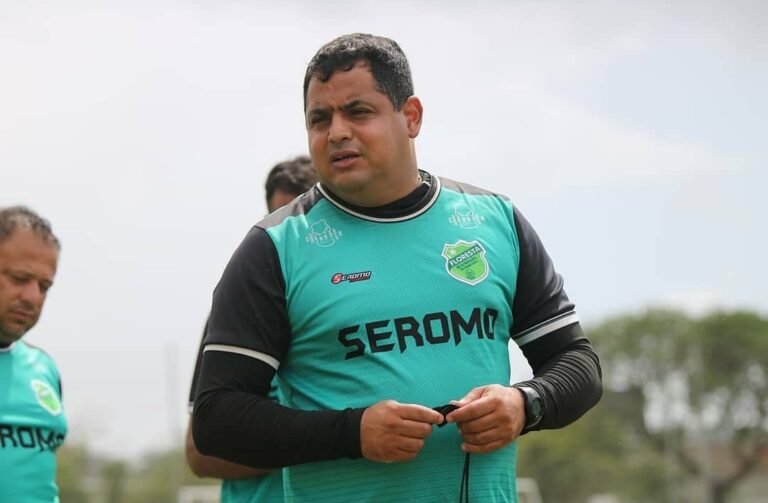 Santa Cruz lista seis técnicos para substituir João Brigatti