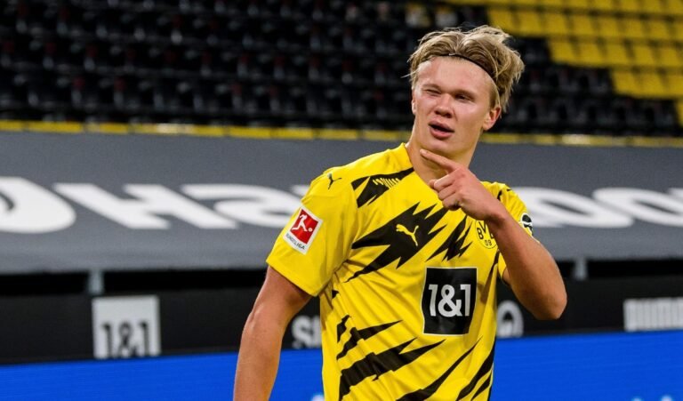 Borussia Dortmund vai atrás de um substituto para Haaland