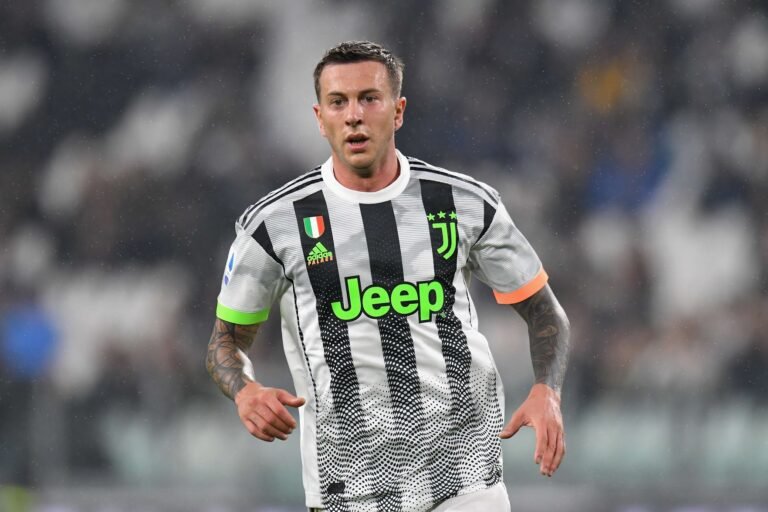 Bernardeschi entrou no radar do Milan