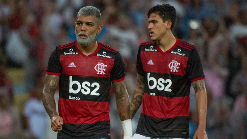 Flamengo precisa quitar compras de cinco jogadores até o fim do ano