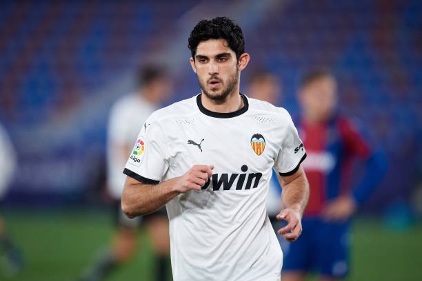 Real Madrid estuda a contratação de Gonçalo Guedes